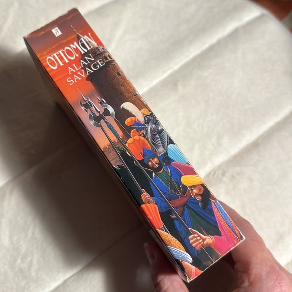 ⭐️2/$12⭐️Ottoman epic adventure - Picture 3 of 8